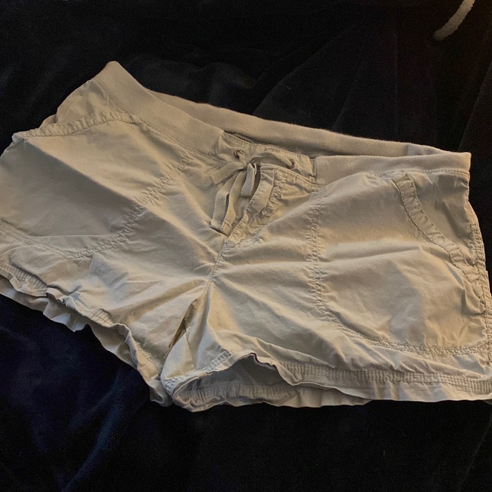 Style & Co sage green chino style shorts